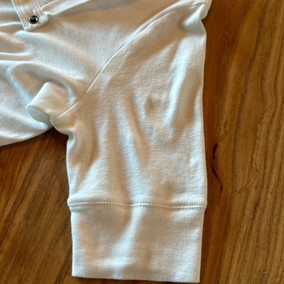 Vince White Tee. Size Large. - Picture 4 of 4